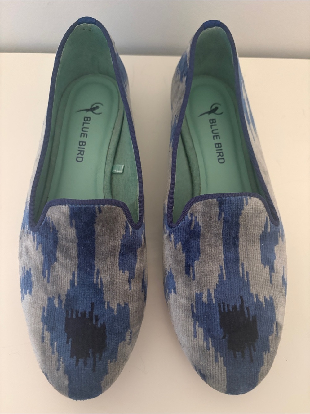Blue Bird Loafer Ikat Print Size 7 Ribbed Velvet Like EUC